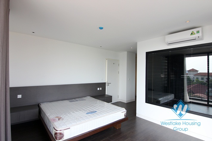 A gorgeous 3 bedroom apartment for rent in To ngoc van, Tay ho, Ha noi